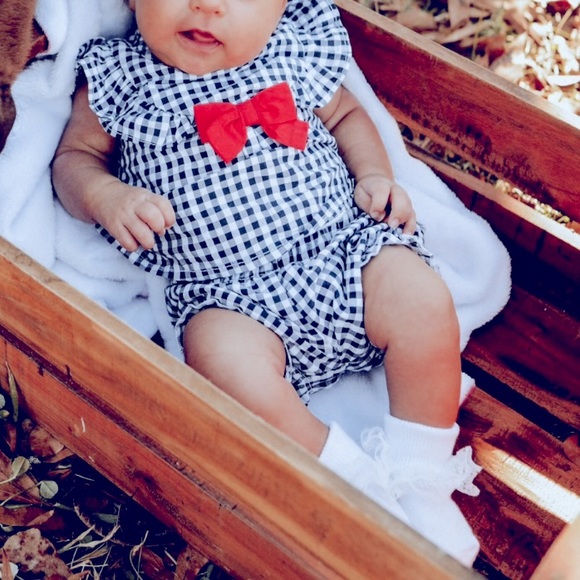 Square Red Bow Set - Picture 1 of 4